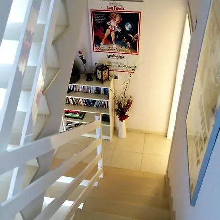 Carrer D'haiti Apartman *